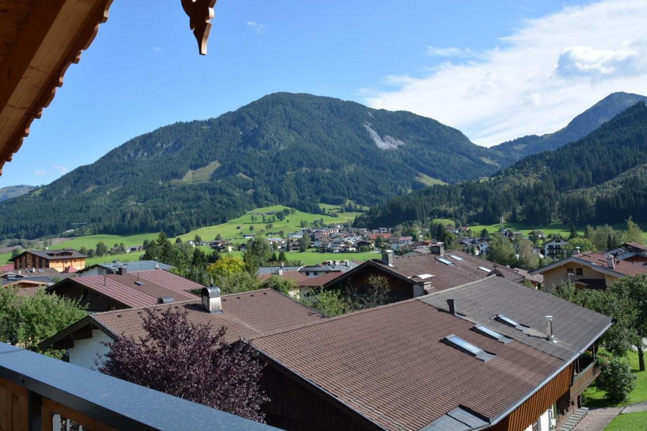 Chalet Christine Brixen im Thale Bagian luar foto